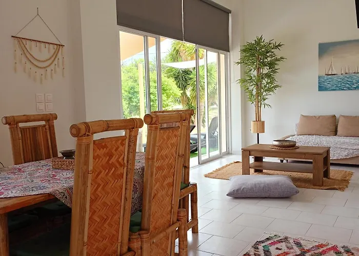 Spacious House Theológos