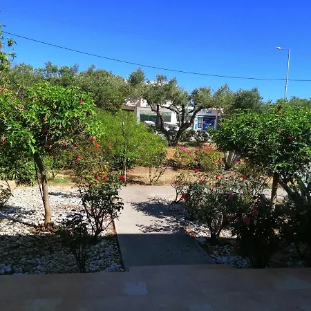 Spacious House בית נופש *