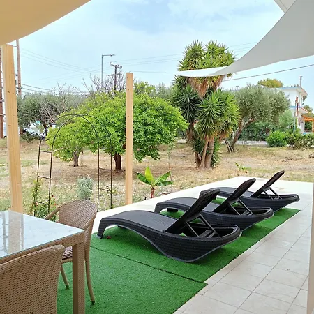 Spacious House בית נופש Theológos